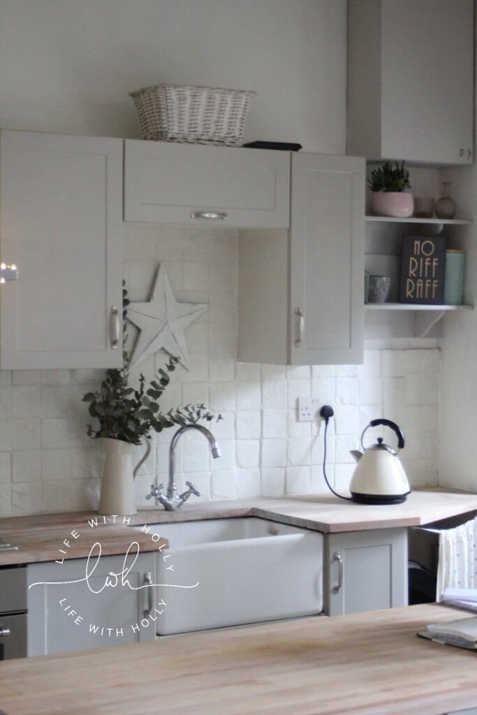Easy Low Cost Kitchen Transformation by Life with Holly