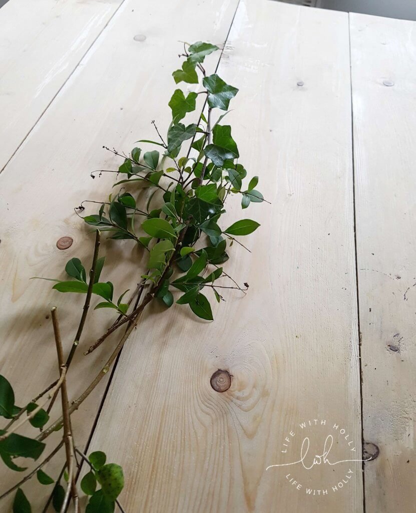 easy rustic foliage table decoration tutorial centrepiece by Life with Holly (1)