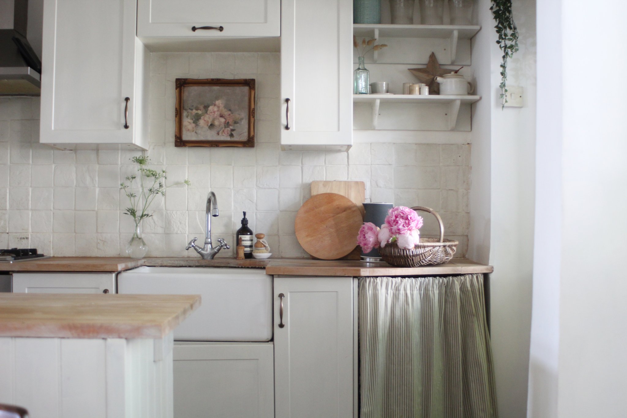Vintage Kitchen Styling Ideas - Life with Holly ~ Period Homes & Interiors