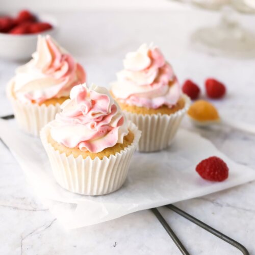 Lemon raspberry cupcakes