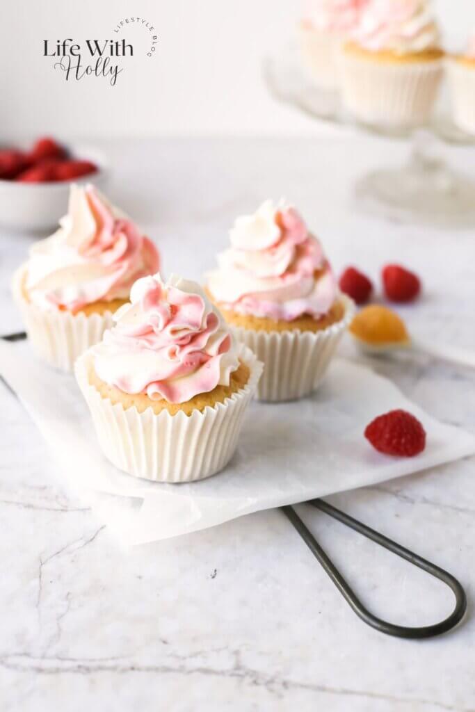Lemon raspberry cupcakes