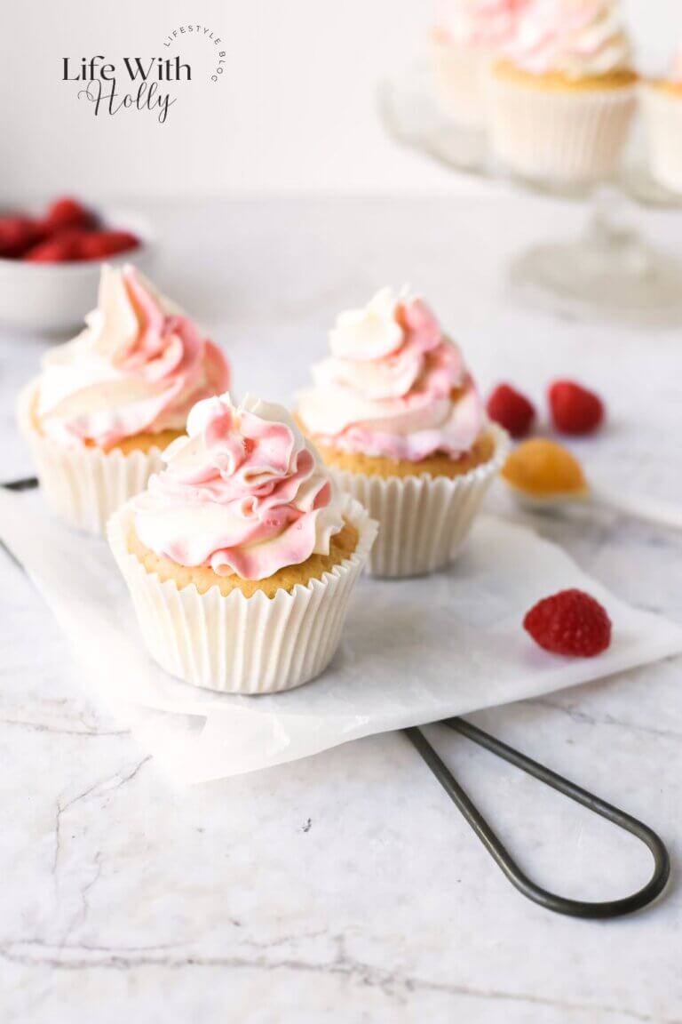 Lemon raspberry cupcakes