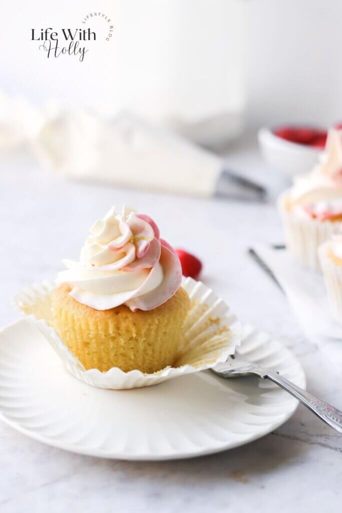 Lemon raspberry cupcakes