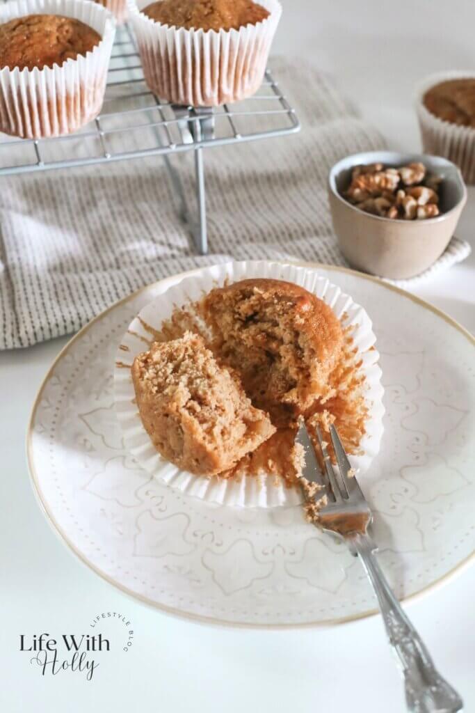 Banana walnut muffins