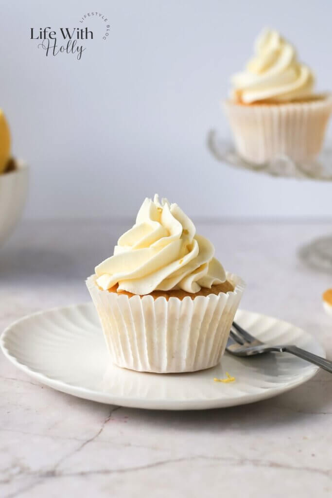 lemon curd cupcakes