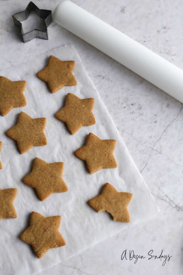 Easy Gingerbread Cookies