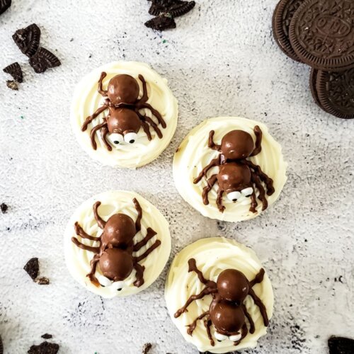 Spider Oreos for Halloween