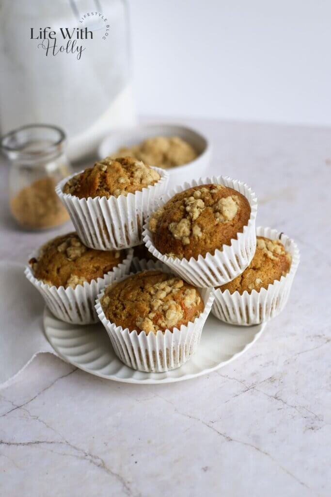 Spiced pumpkin streusel muffins
