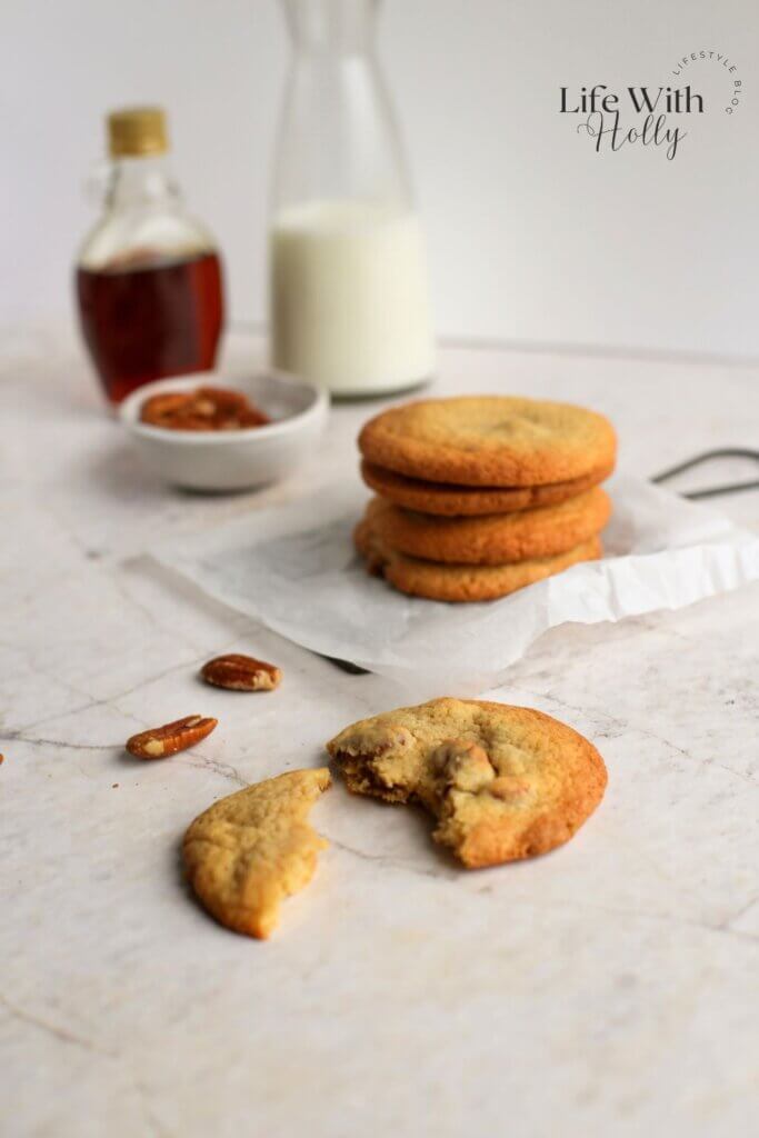 Maple pecan cookies