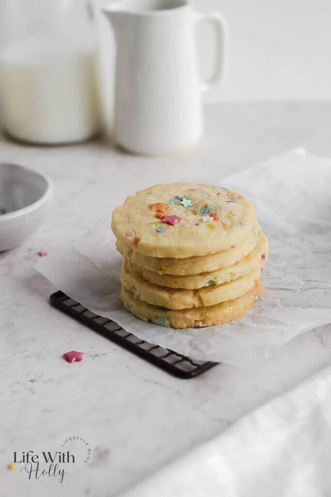 Funfetti shortbread cookies - sprinkles shortbread cookies