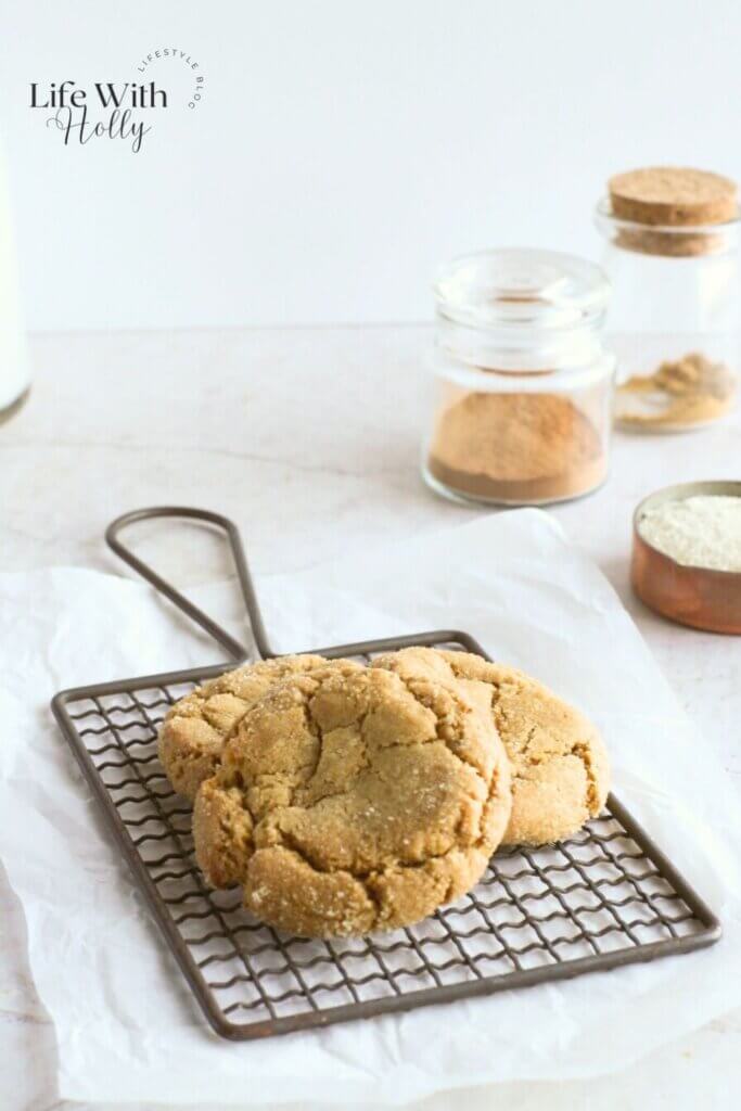 Ginger molasses cookies