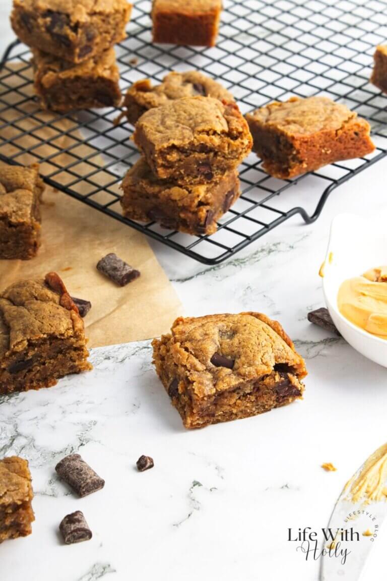 vegan peanut butter blondies.
