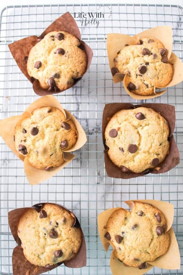 Choc chip muffins