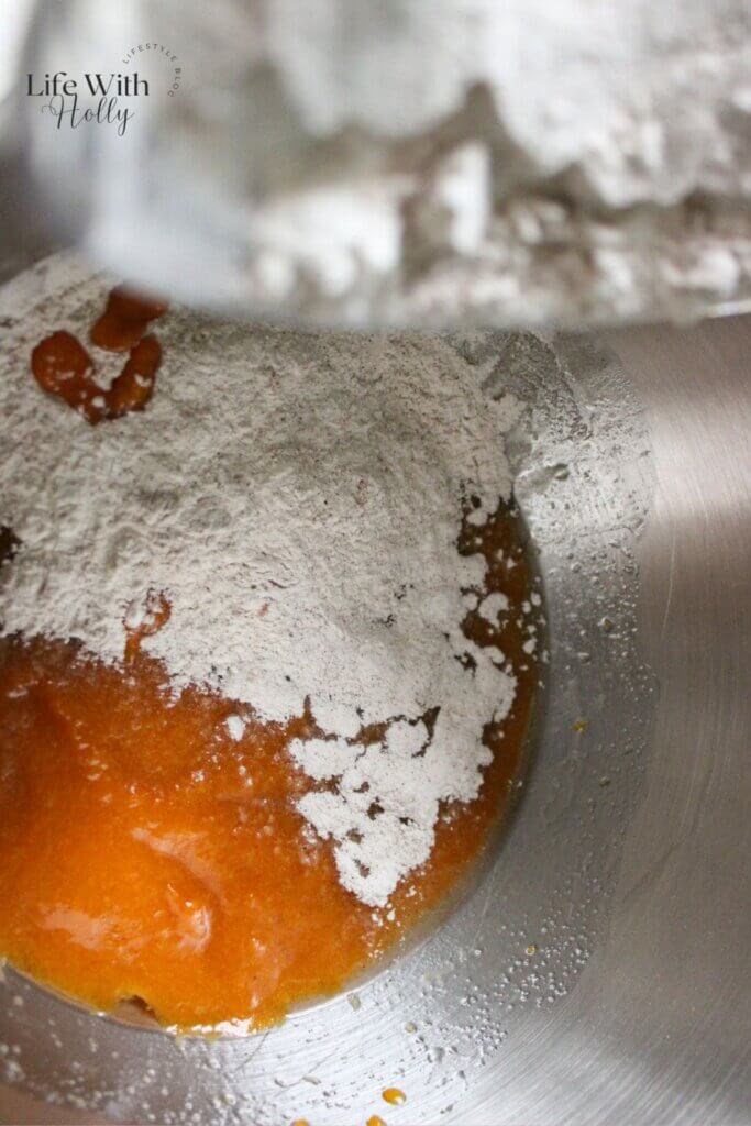 Pumpkin spice cupcakes