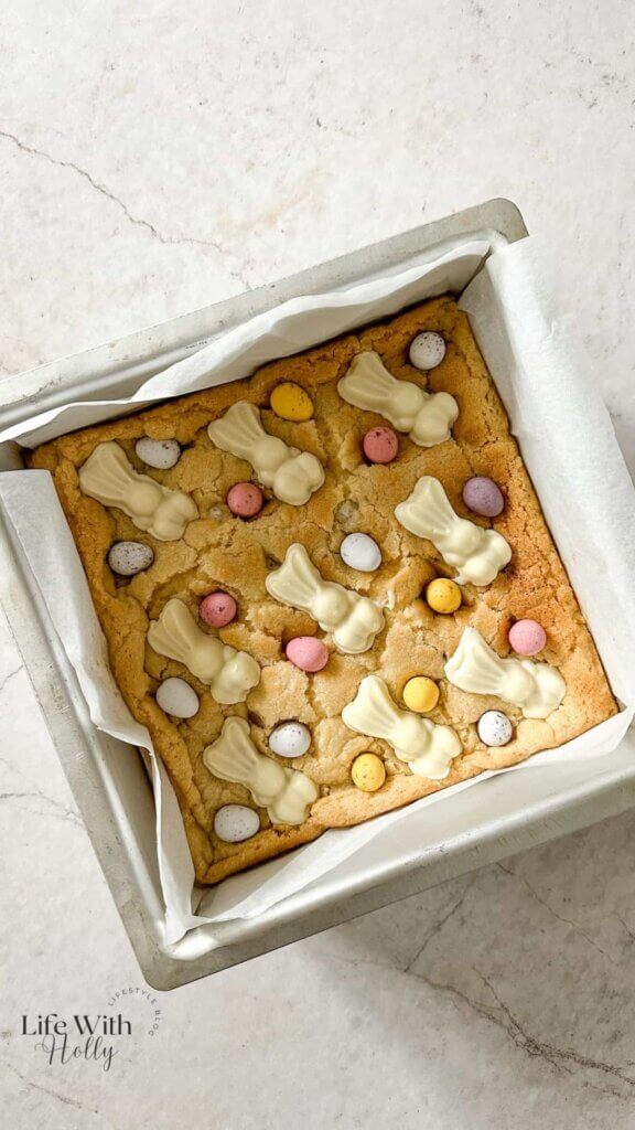 Easter Mini Egg cookie bar