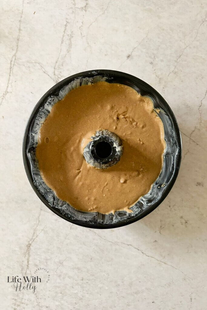 Easy Gingerbread Bundt Cake Recipe