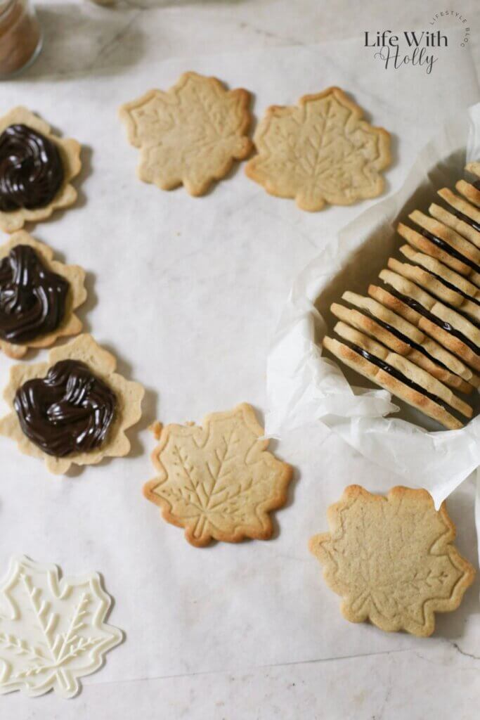 Pumpkin Spice Latte Sandwich Cookies
