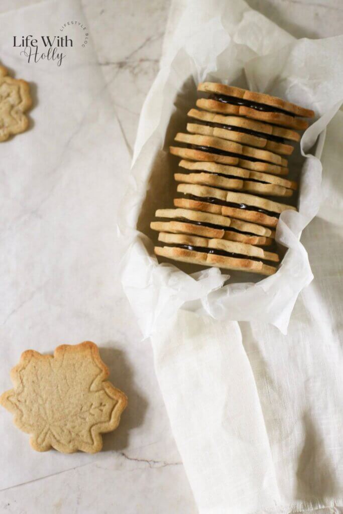 Pumpkin Spice Latte Sandwich Cookies