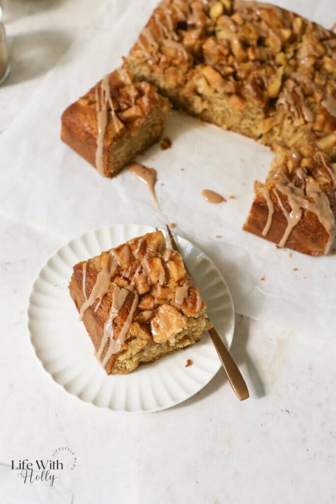 Autumn Apple Pie Snack Cake