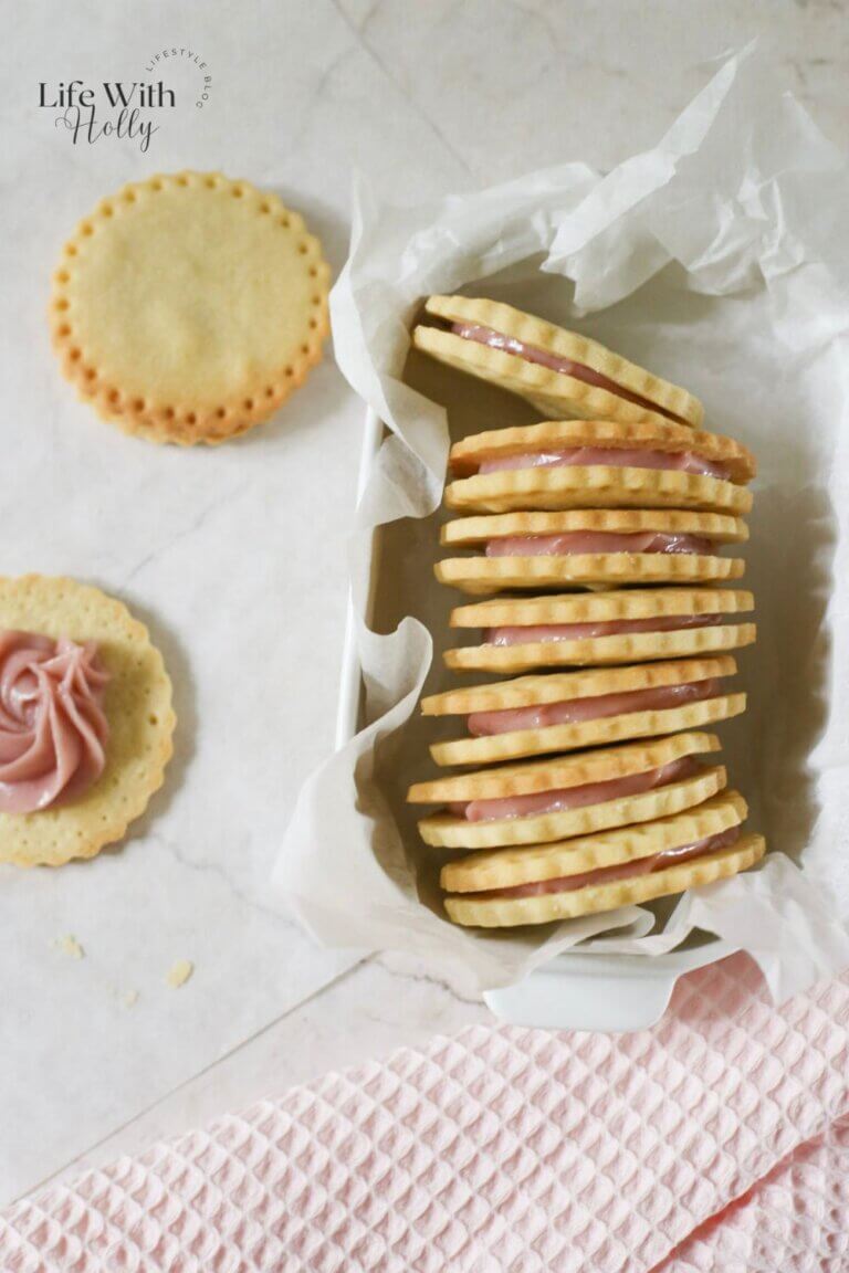 Raspberry Sandwich Cookies