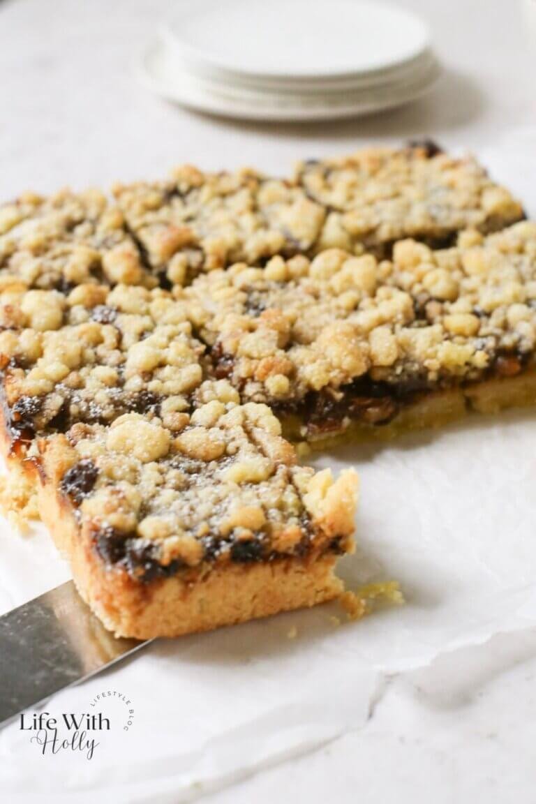 Mince Pie Crumble Slice