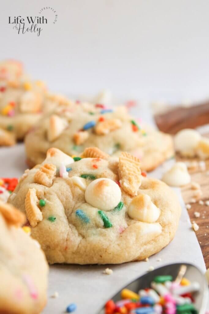 Funfetti stuffed cookies