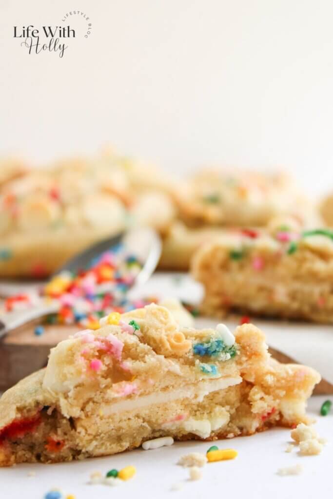 Funfetti stuffed cookies