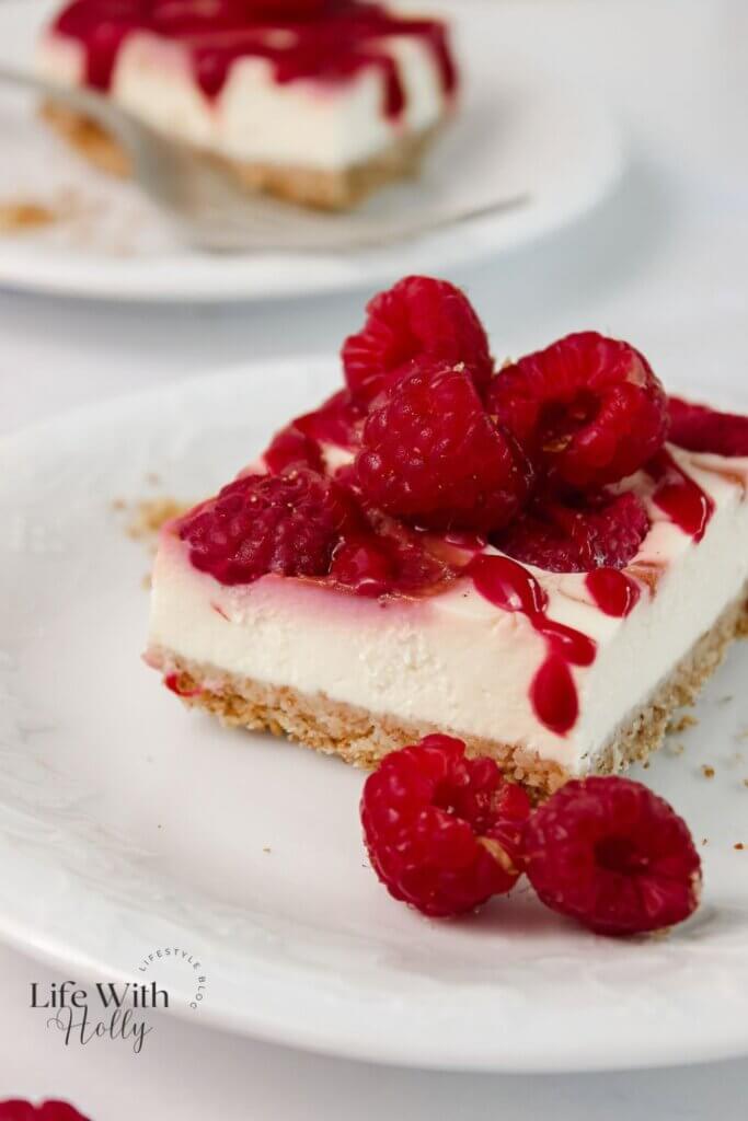 Raspberry cheesecake bars