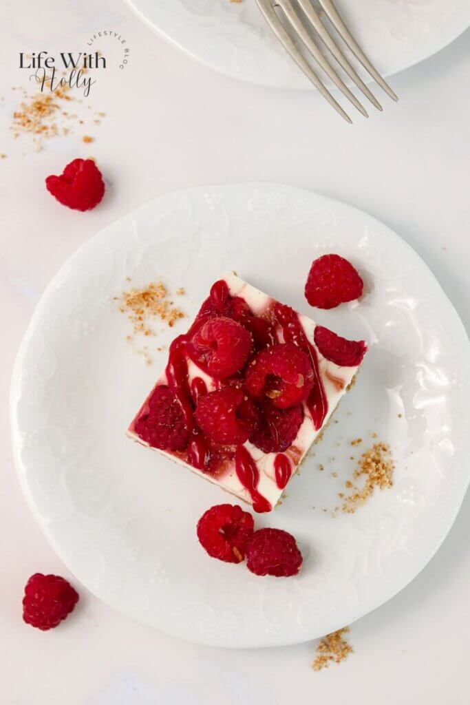 Raspberry cheesecake bars