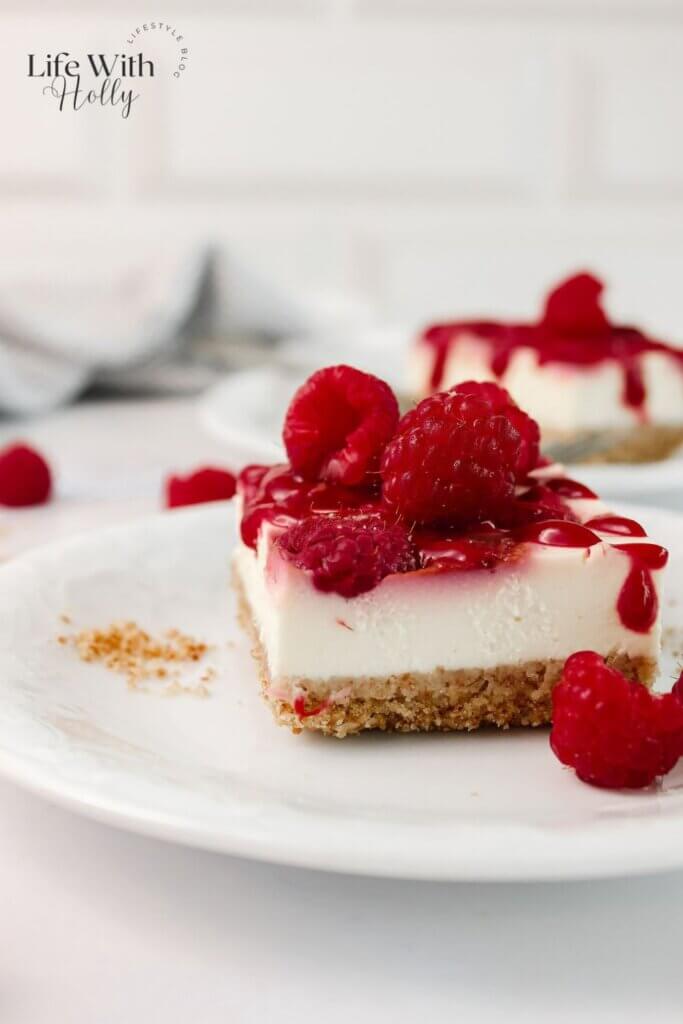 Raspberry cheesecake bars