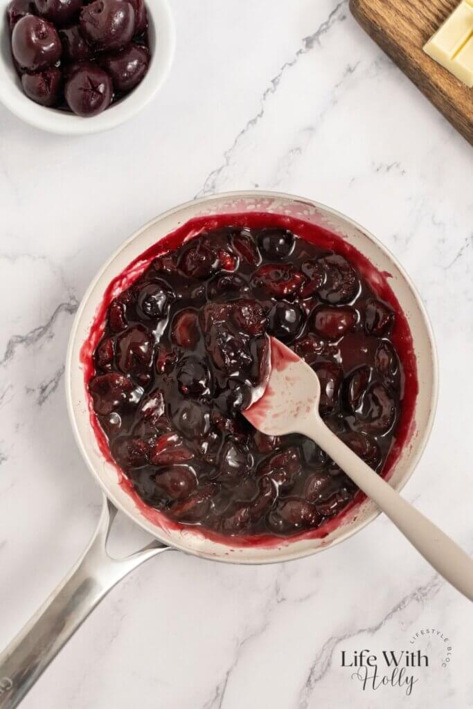Making cherry pie filling